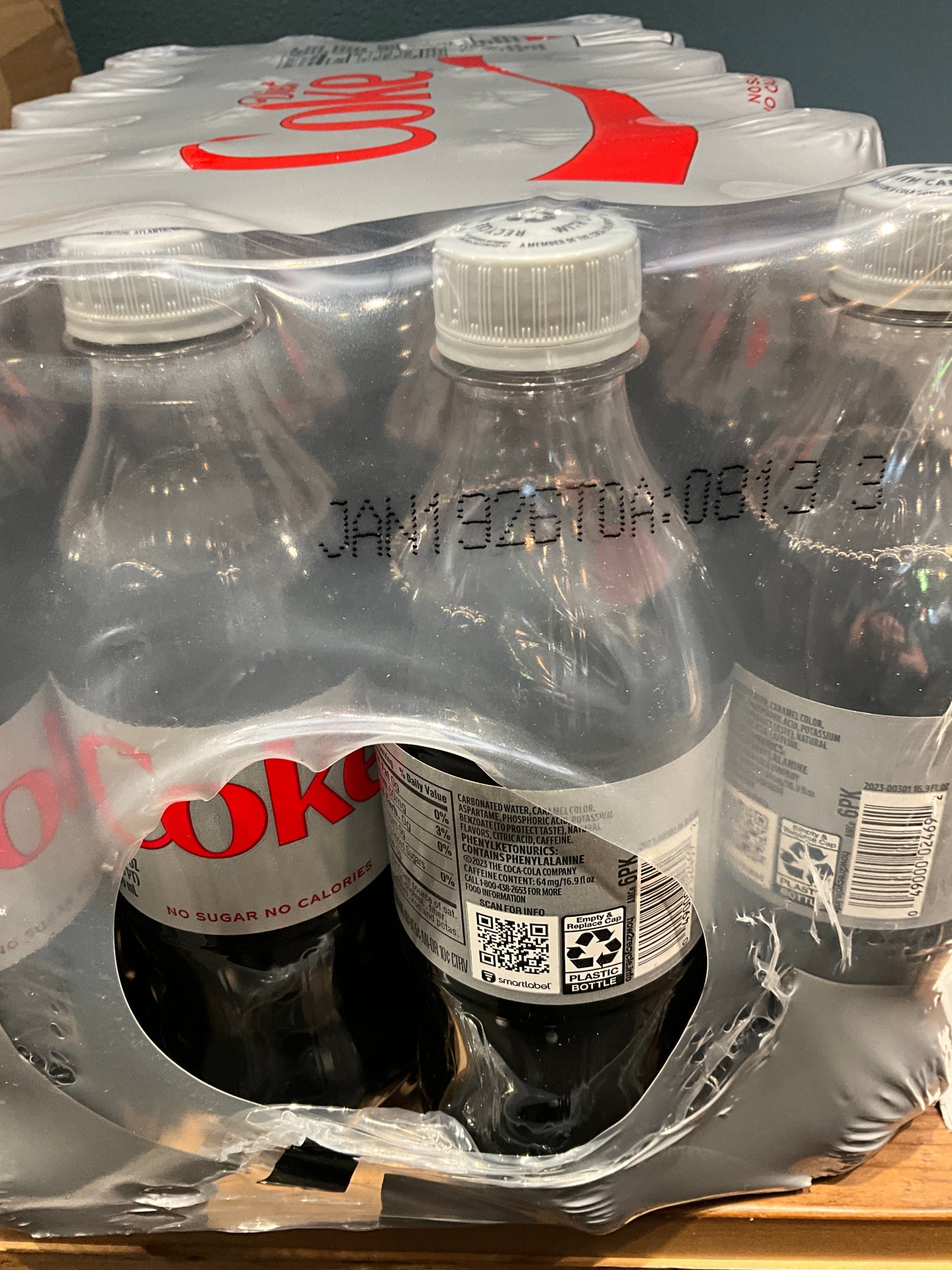 Beverages Coke/Diet Coke 12oz Drink